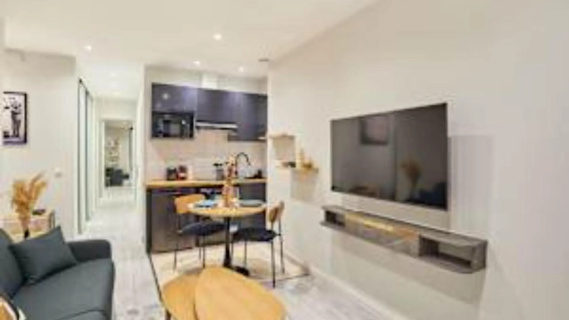 Appartement Spacious Studio Sacre Coeur Montmartre Parijs